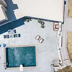 Des & Coo Luxury With Private Pool فيلة