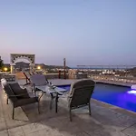 فيلة Des & Coo Luxury With Private Pool فاليراكي