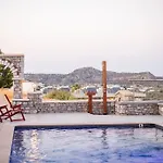 Des & Coo Luxury With Private Pool فيلة فاليراكي