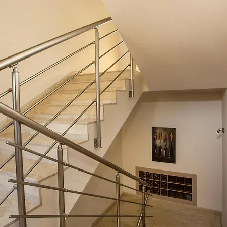 וילה Des & Coo Luxury With Private Pool פליראקי