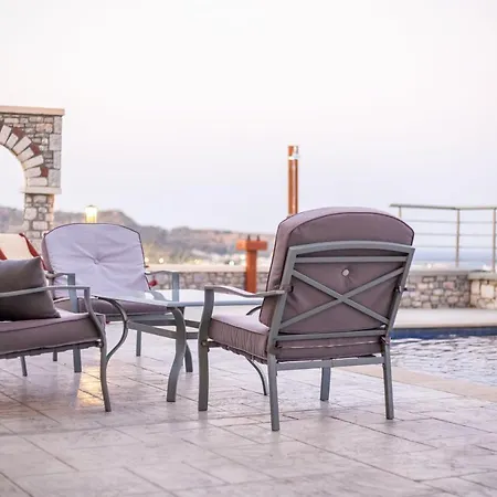 Des & Coo Luxury With Private Pool * פליראקי